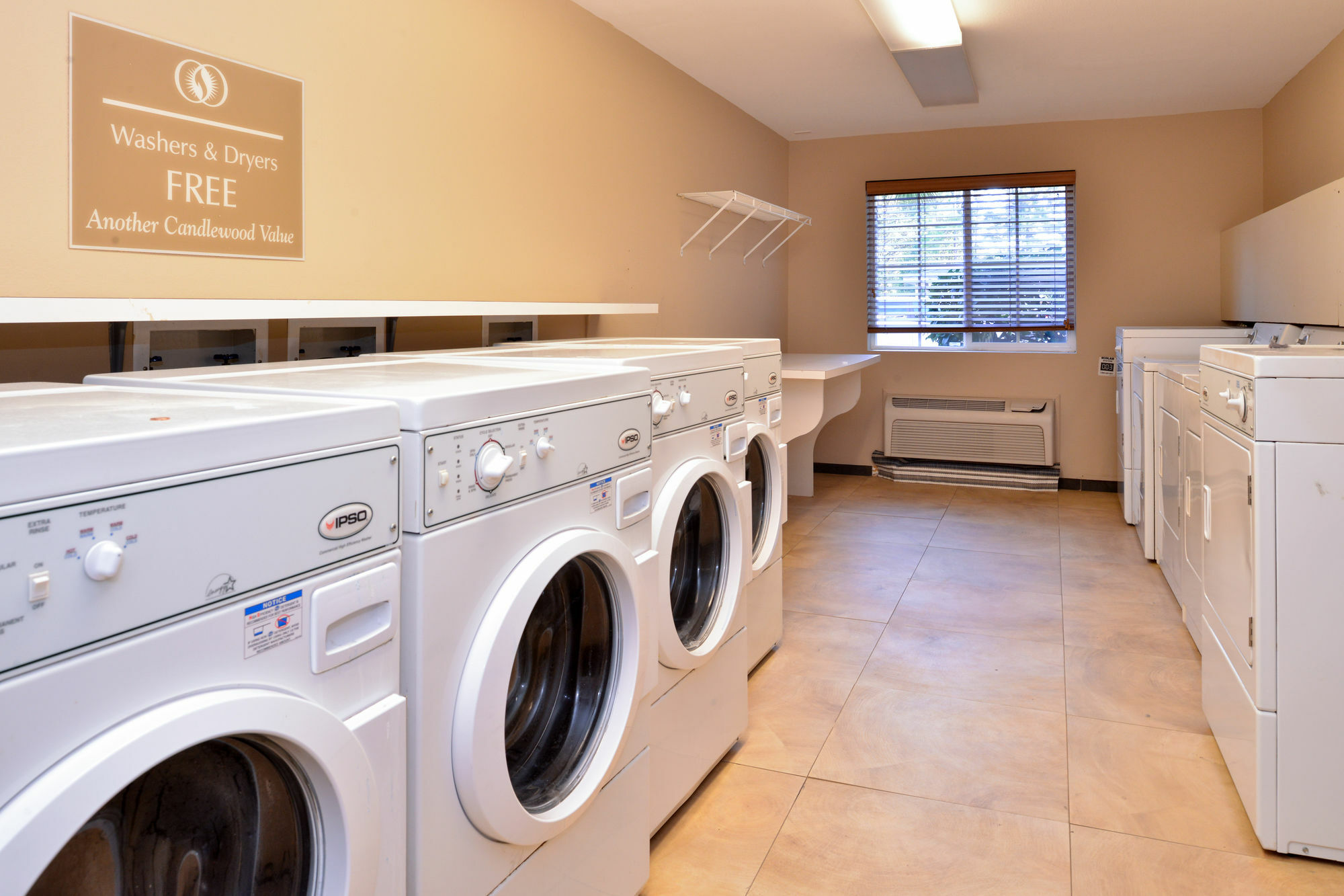 Candlewood Suites Charleston-Northwoods By Ihg North Charleston Eksteriør billede