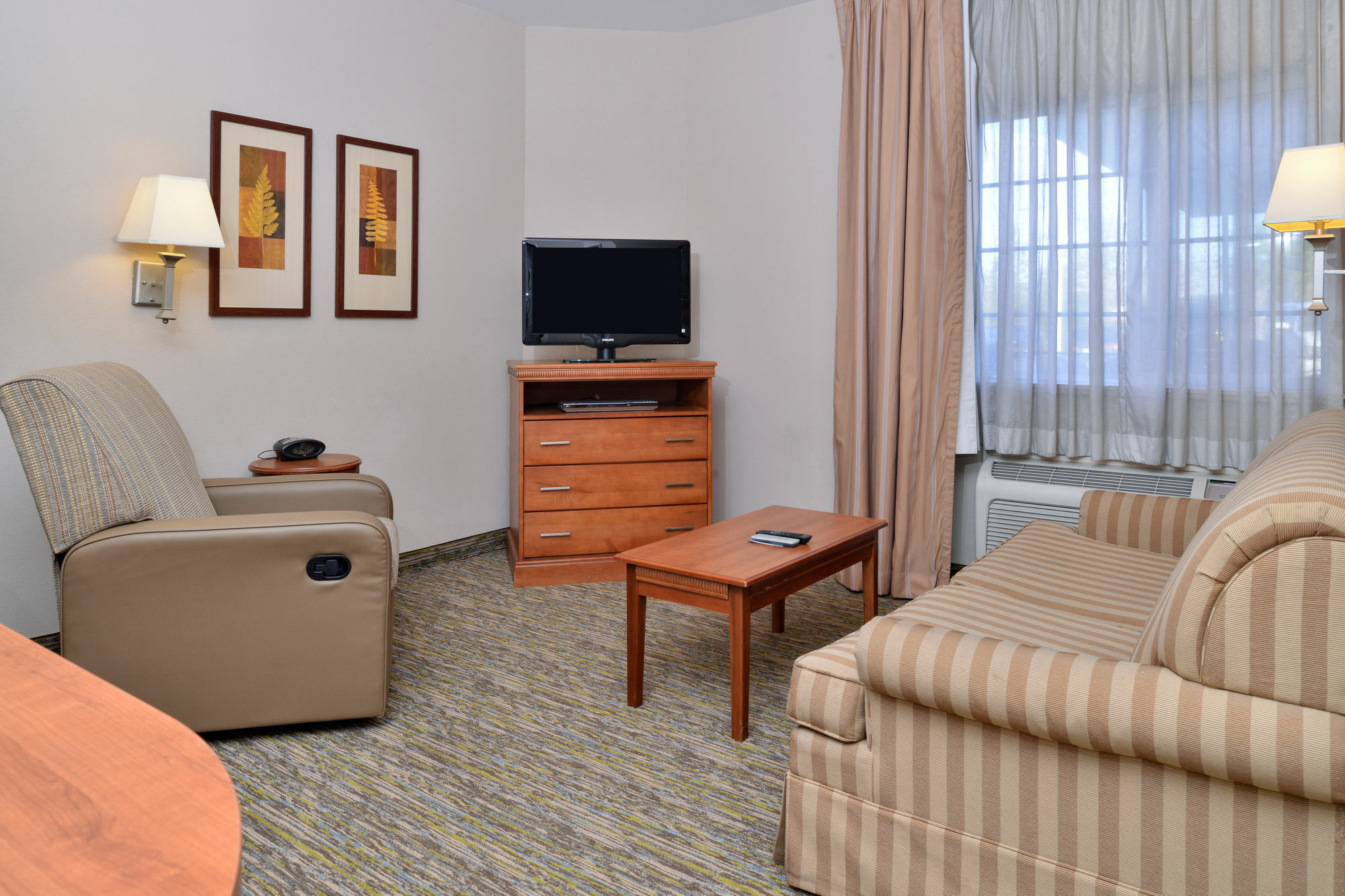 Candlewood Suites Charleston-Northwoods By Ihg North Charleston Eksteriør billede